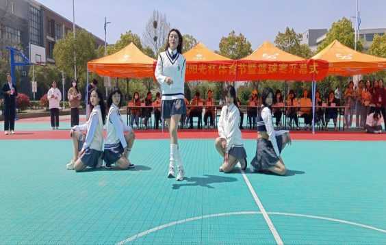 郑蒲港校区第八届“阳光杯”篮球赛正式开幕